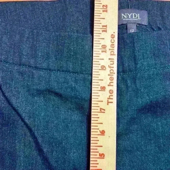 NWT NYDJ Blue Straight Leg Pull On Jeans Size 12 Stretch Casual Comfy Denim - Picture 3 of 5